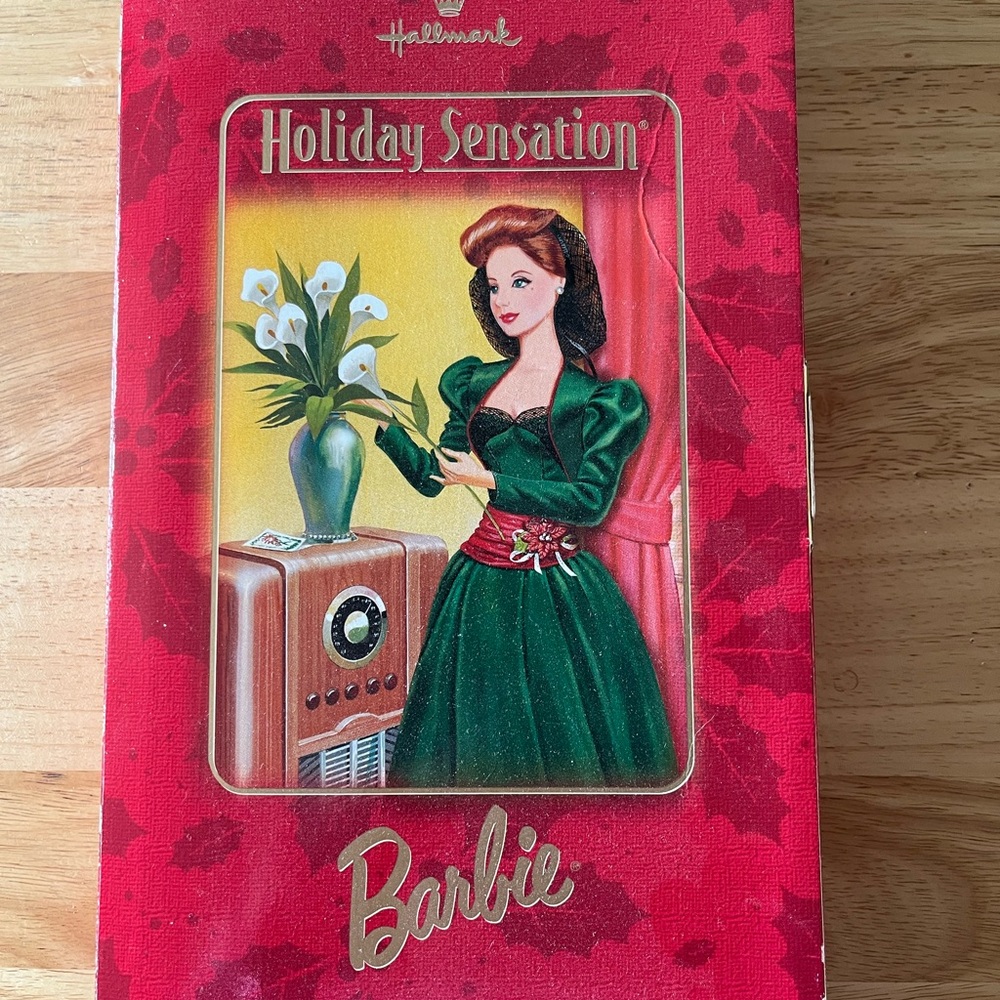 1998 Barbie Holiday Sensation  - Green and Red
